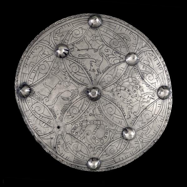 Silver Disc Brooch of Ædwen, c.1000 - Arte vikingo