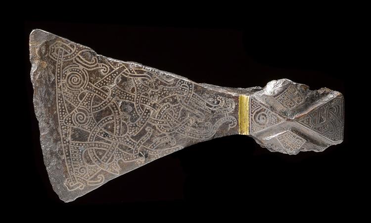 The Axe Head from Mammen, c.950 - Північне мистецтво