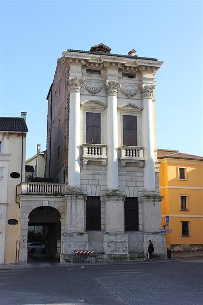Palazzo Porto, Piazza Castello, c.1570 - Андреа Палладіо