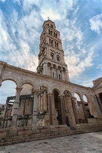 Bell Tower of the Split Cathedral, Croatia - Arquitectura románica
