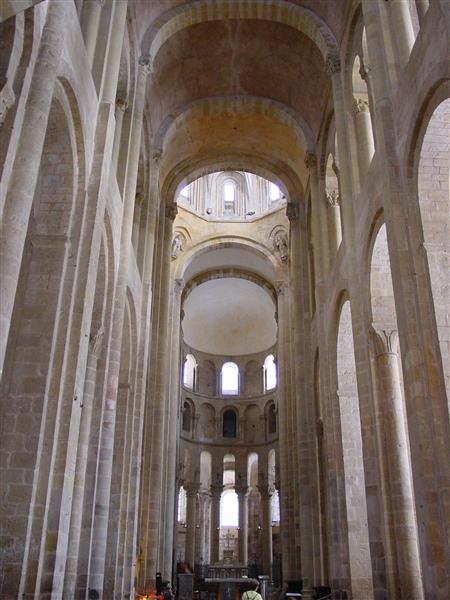 The Nave, Abbey Church of Saint Foy, Conques, France, c.1100 - Романская архитектура