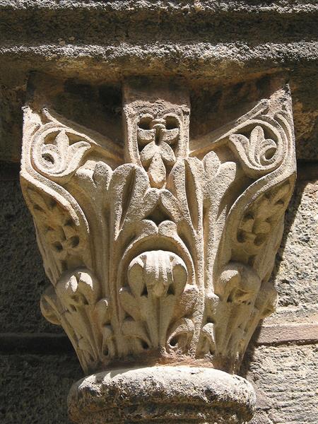Капітель, собор Ле Пюї, Франція, c.1100 - Романська архітектура