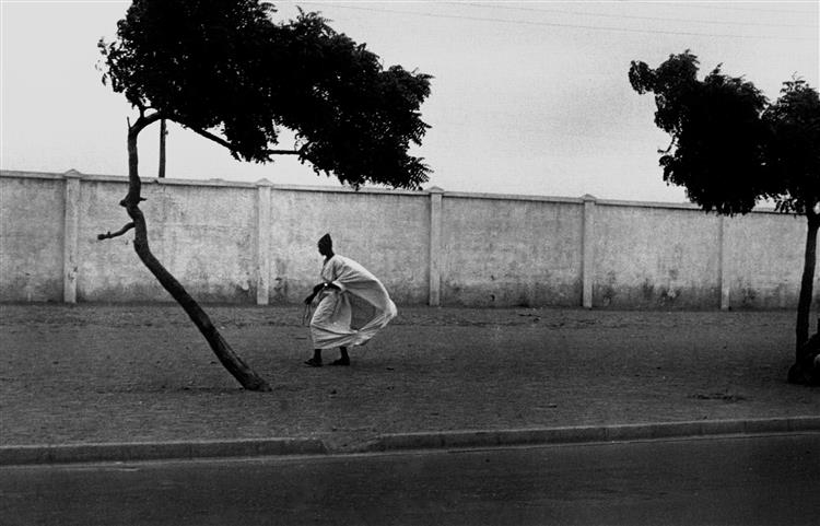 Dakar Roadside, Dakar, Senegal, 1972 - Ming Smith
